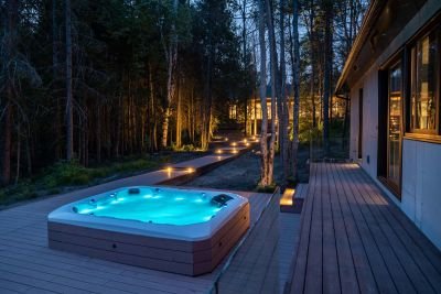 Burk's Falls Boathouse